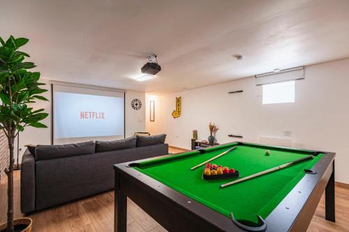 Reims City Centre House | Spacious Immeuble in Hyper Centre: 4-Star Stay for Families