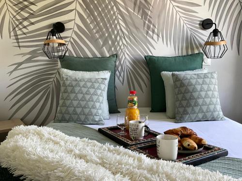 Serris Apartment | Immodēly: Experience the Magic of Disney with Pool Access