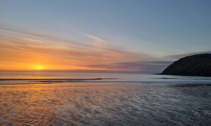 St Bees Cottage | Exceptional Beachfront 2-Bed Cottage with Pet-Friendly Perks