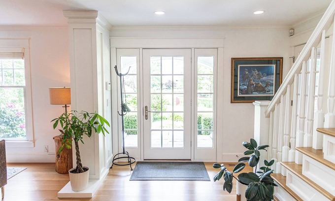 Macatawa House | Family-Friendly Holland MI Estate with Excellent Amenities
