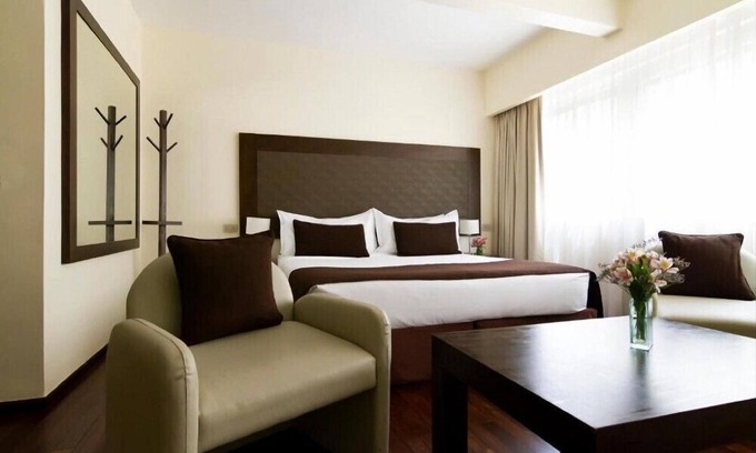 El Centro Hotel | Impeccable Junior Suite with Gym in Buenos Aires