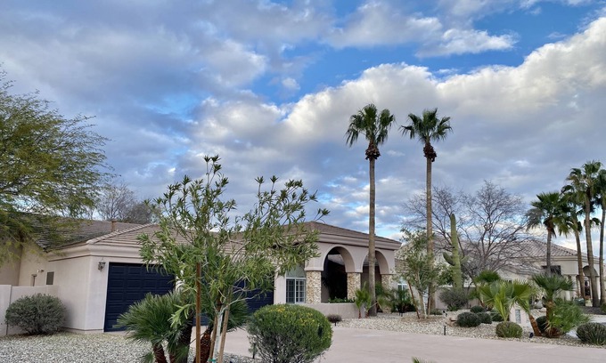Central Scottsdale House | Scottsdale Dream Home: Pet-Friendly Oasis with Spa & Pool