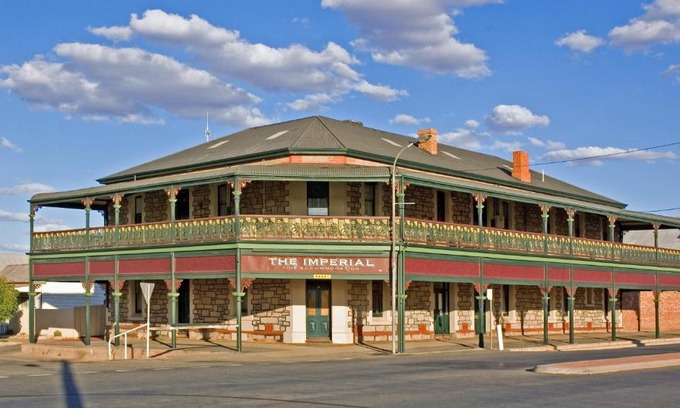 Broken Hill Apartment | Imperial Fine Accommodation: 5-Star Stay with Pool Access