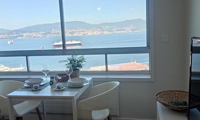 Casco Vello Apartment | Stunning City Views in Central Vigo - Pet & Child Friendly