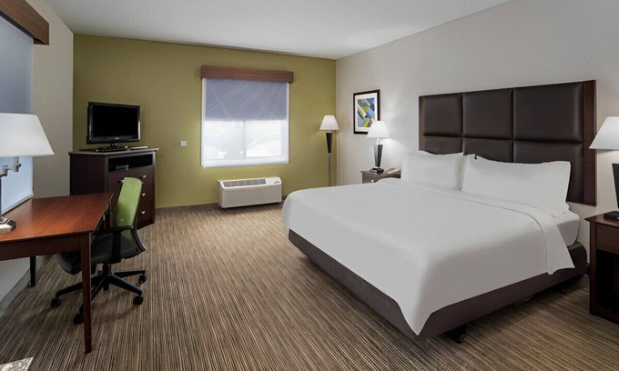 Flemington House | Impressive Room for Business Travelers! Free Wifi