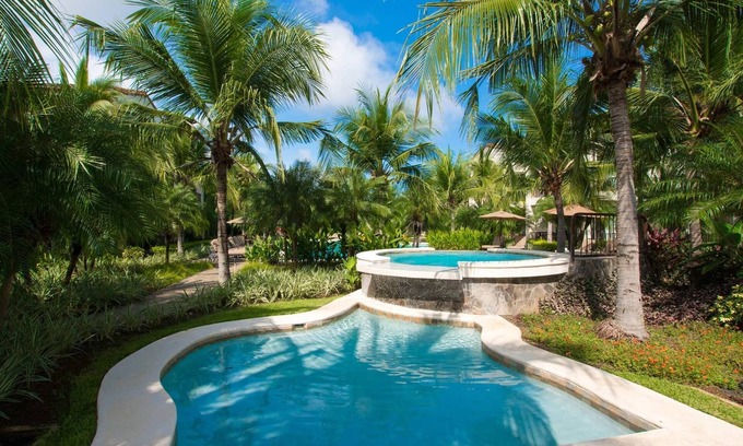 Coco Condo | Stylishly Designed 3rd-Floor Retreat with Pool View in Coco