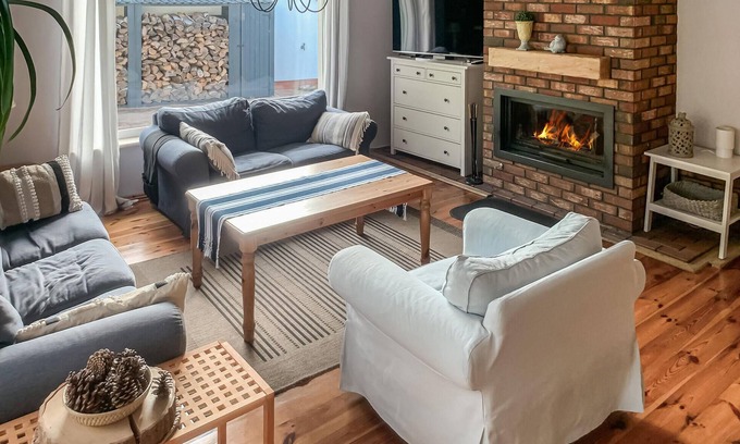 Miedzychod House | Tranquil Retreat by the Lake with Private Pool & Spa