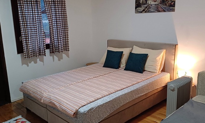 Pluzine House | Serene Hotel with Private Terrace and Free Parking Space