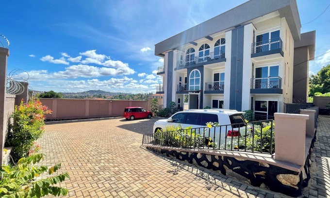 Kampala House | Explore a Vibrant Neighborhood with Top-Notch Amenities