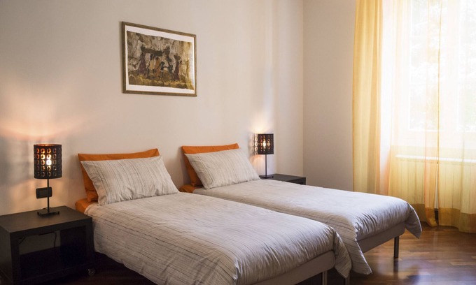 Albaro Apartment | Ideal Stay in Albaro with Ocean Views and Pool Access