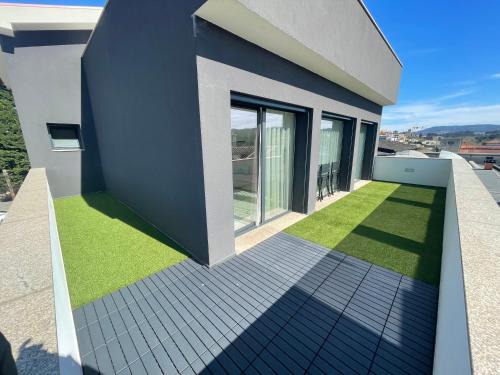 Barcelos Apartment | Family-Friendly Barcelos Views T3 with Exceptional Ratings