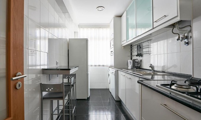 Mina Apartment | Experience Comfort at In Bed with Lisbon 4E - Child Friendly