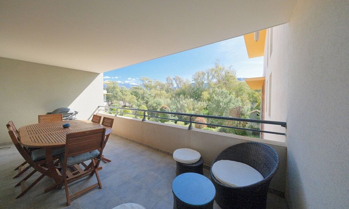 Calvi Apartment | Prime Calvi Super T3: Ocean View, Pool & Pet-Friendly Stay