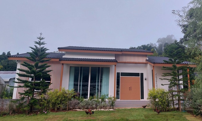 Pong Yaeng House | Discover In Love Chiangmai: Family & Pet-Friendly Retreat