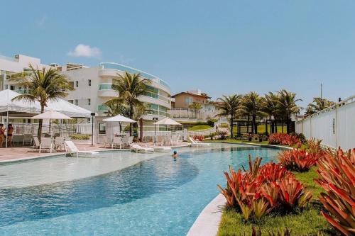 Cotovelo Apartment | Pet-Friendly Qavi Resort: Ocean View & Hot Tub Retreat