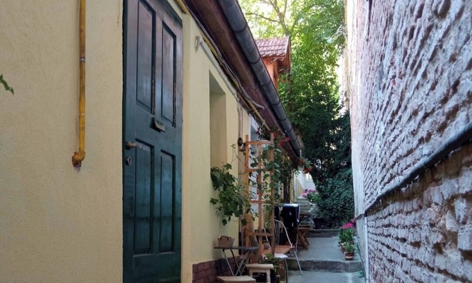 Brasov City Centre Apartment | Historic Hotel in the Heart of Brasov with Spa and Hot Tub