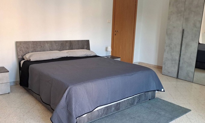 Pompei Apartment | In the central area of Pompeii, a few meters from the Sanctuary and the Excavations.