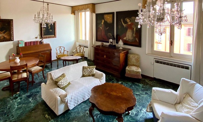 Historic Center Apartment | Discover Bologna: Elegant Antiques in Central Location