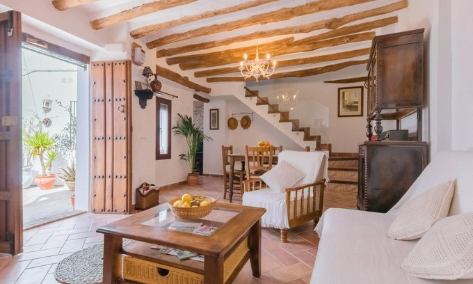 Zagrilla House | Authentic Andalusian Vacation Home with Spa & Breakfast