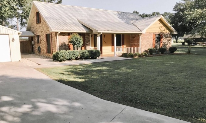 Breaux Bridge House | Experience Cajun Comfort: Entire Home with Pool & Ocean View
