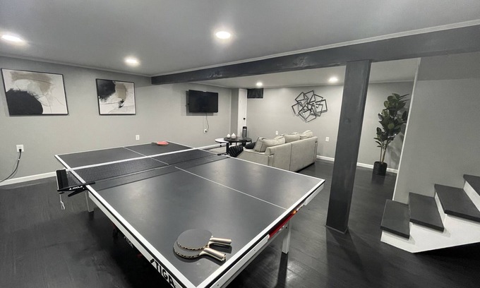 Hyannis House | Pet-Friendly Cape Cod Cottage with 10/10 Guest Ratings