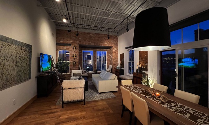 Eagle Condo | In the heart of Eagle Ranch Village.