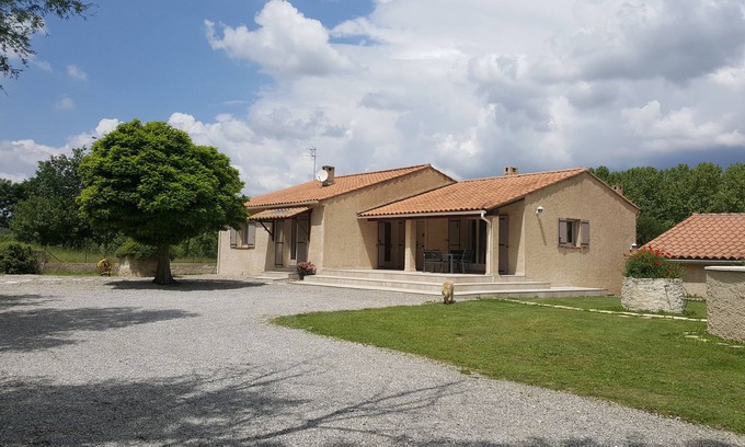 Cereste House | Discover Comfort in the Heart of Luberon with Pool Access