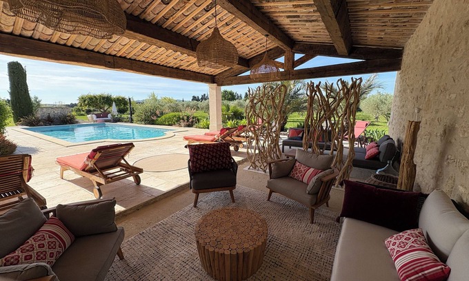 Maillane House | Peaceful Retreat at House of Friends in Heart of Provence