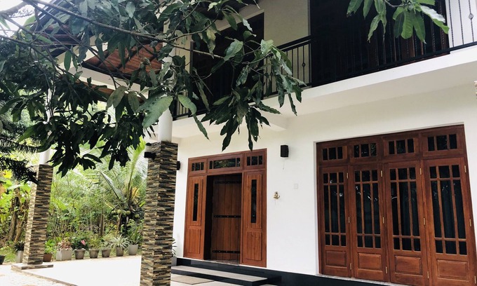 Kandy Bed & Breakfast | Discover Kandy: Nature Retreat with Family-Friendly Amenities