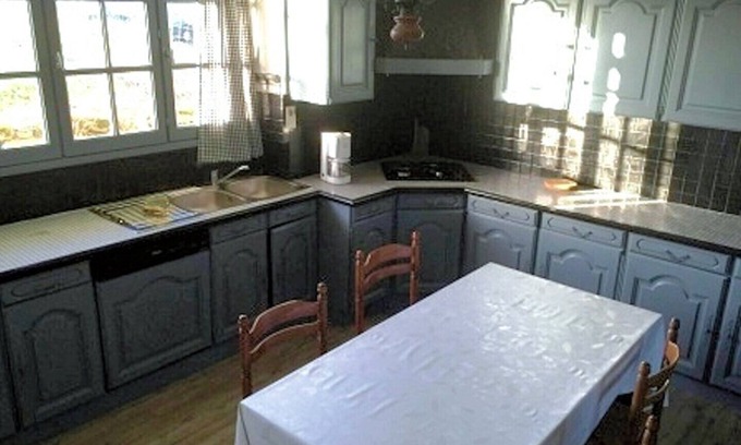 La Reorthe House | Beautiful Farm Retreat in the Heart of Vendée for 20 Guests