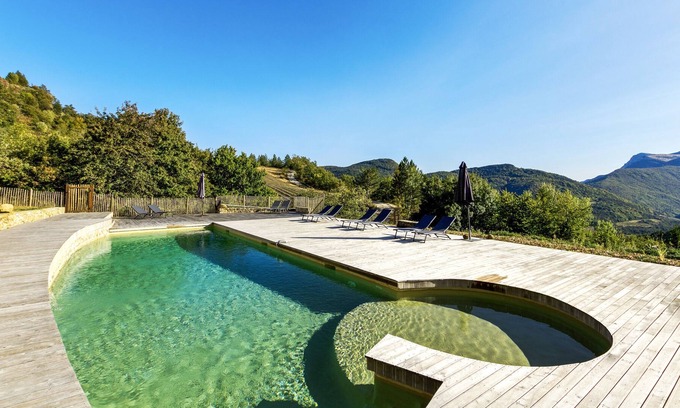 Teyssieres Cottage | In the middle of a private domain of 200 ha in the mountains