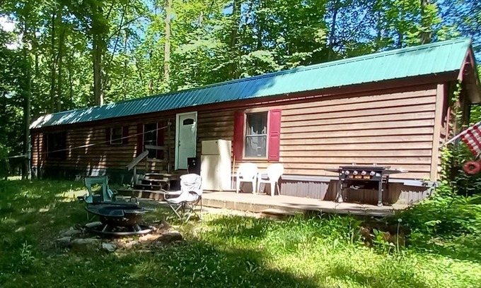 Maple View House | Experience Nature's Splendor During the Salmon Run!