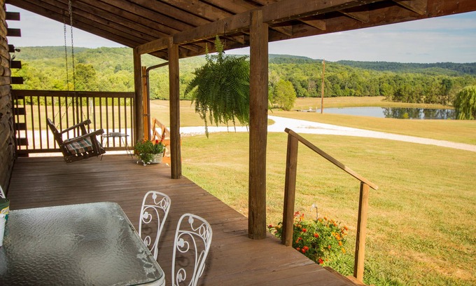 Black House | Discover Scenic Riverfront Retreat in the Ozark Mountains