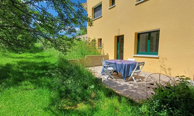 Fertans Apartment | Discover In the Doubs Orchard: Pet-Friendly Retreat