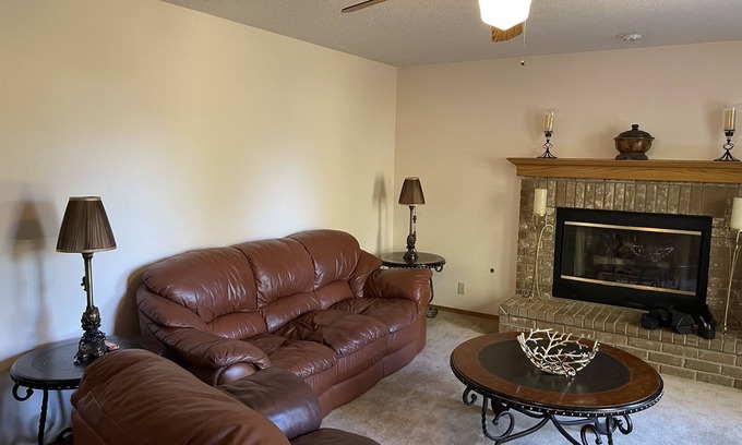 Greenwich House | Convenient Hotel Steps from Walmart, Starbucks & Dining