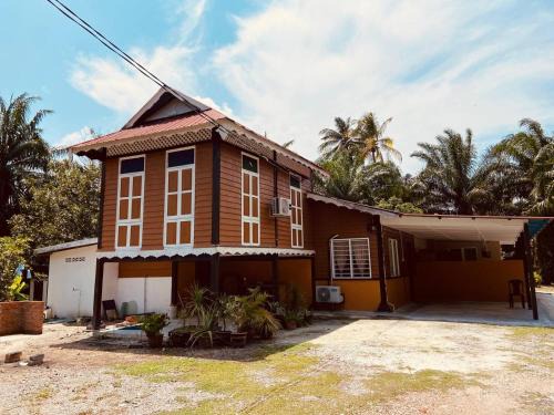 Sekinchan House | Inap Desa R'Sawit - Whole house
