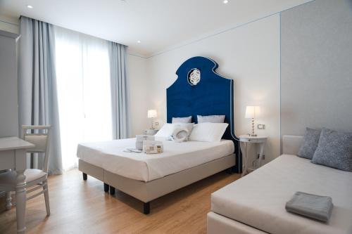 San Benedetto di Lugana Hotel | Oceanfront Getaway at Incanto di Luna Hotel - Rated 9/10