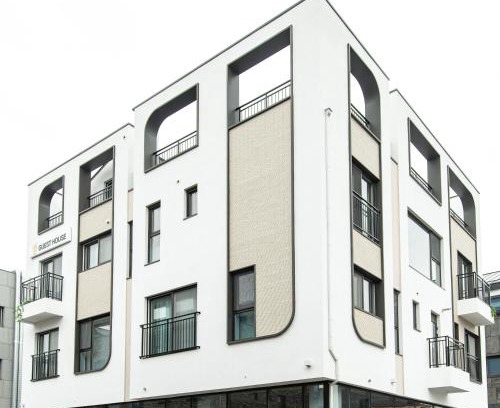 Unseo-dong House | Cozy Incheon Airport Guest House with Kitchen & Family Amenities
