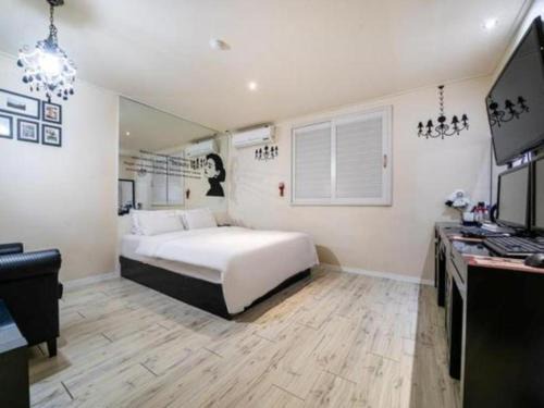 Michuhol-gu Hotel | Family-Friendly Stays at Luna Motel for Memorable Getaways