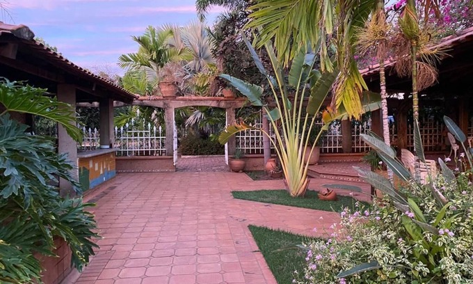 Rio Verde de Mato Grosso Villa | Nature-Embraced Retreat for Families and Pets