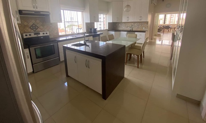 Patos de Minas Apartment | Discover the Incredible Central Penthouse with Hot Tub