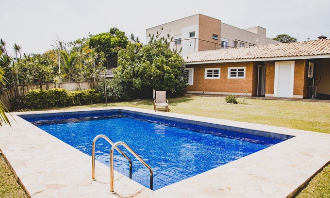 Vila Giglio House | Inviting Home with Pool & Recreation Area in Atibaia