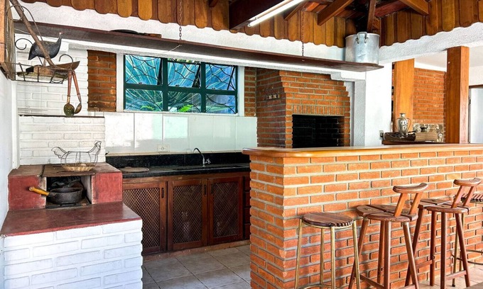 Ibiuna House | Exceptional Ibiúna Getaway with Pool, Ocean View & WiFi