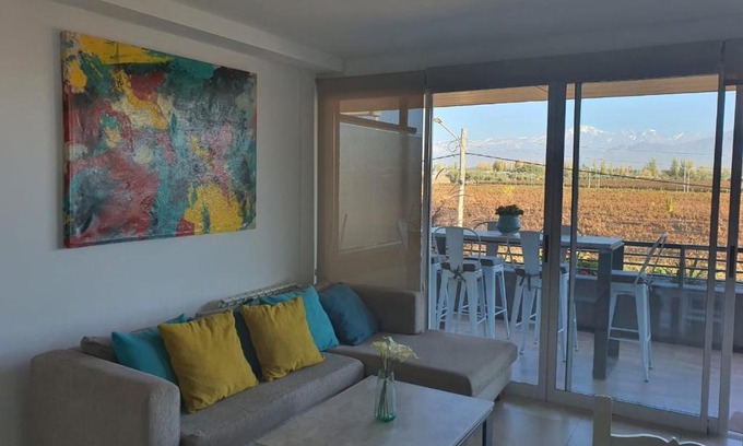 Vistalba Apartment | Idyllic Retreat in Luján de Cuyo with Mountain Views