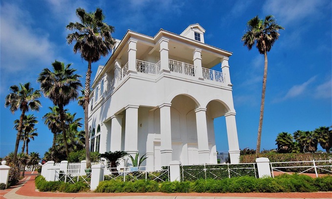 The Shores House | Beachfront Haven with Pool and Family-Friendly Amenities