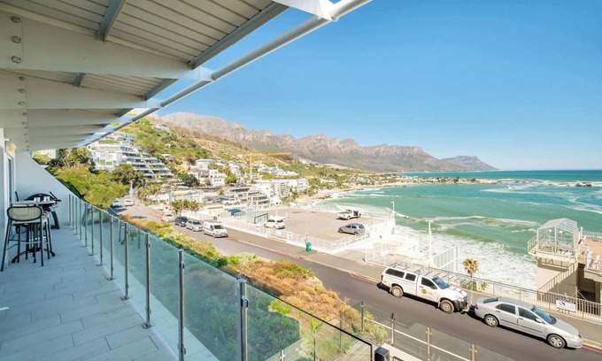 Clifton Apartment | Stunning Clifton Apartment with Spectacular Sea Views