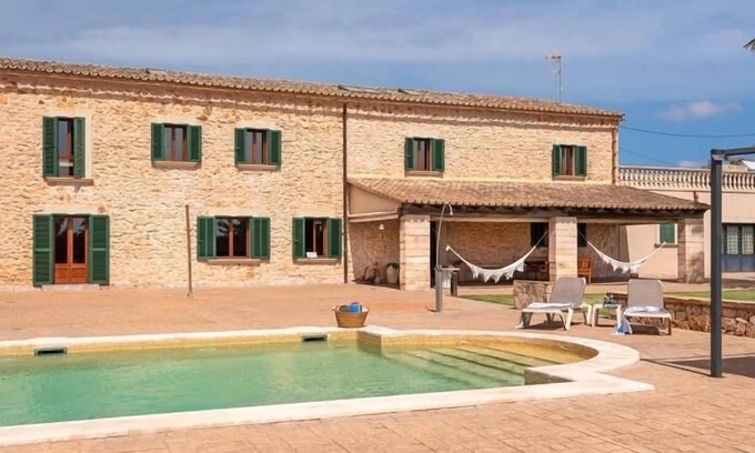 Santanyi Cottage | Incredible finca with huge garden and pool for up to 8 persons in Santanyi