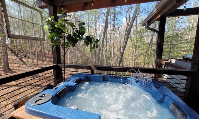 Morganton Cabin | Cozy Cabin with Firepit, Minutes from Town - 10/10 Rating