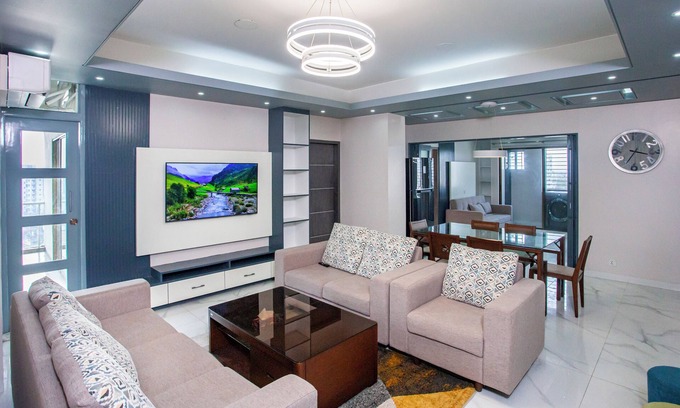 Chittagong Apartment | Exceptional Home in Chittagong with Spa & Breakfast