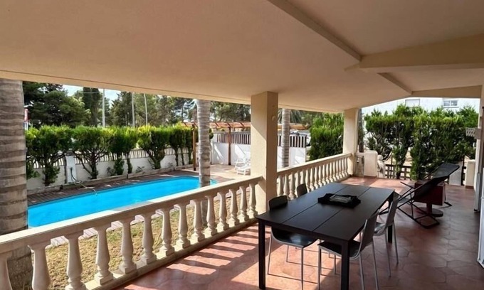 Alcanar House | Inviting House with Pool, Barbecue, and Ocean View